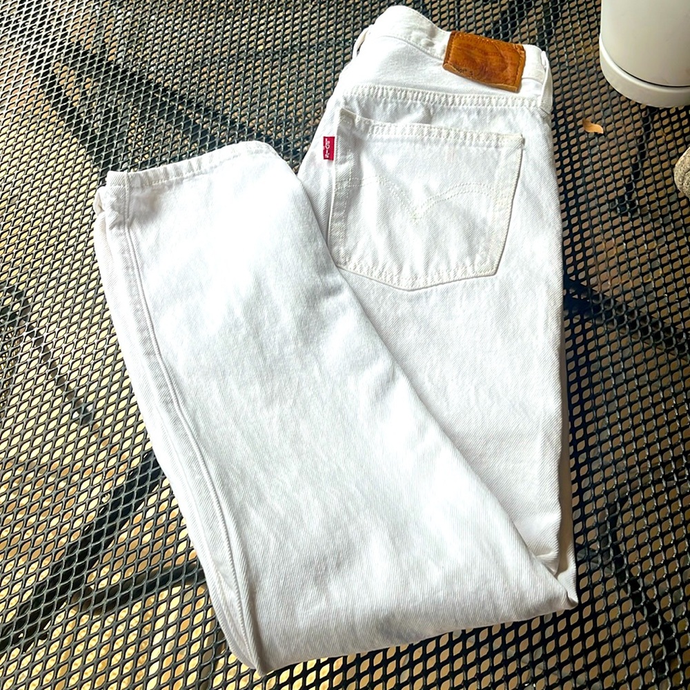 Levi’s Premium 501 White BIG E jeans**